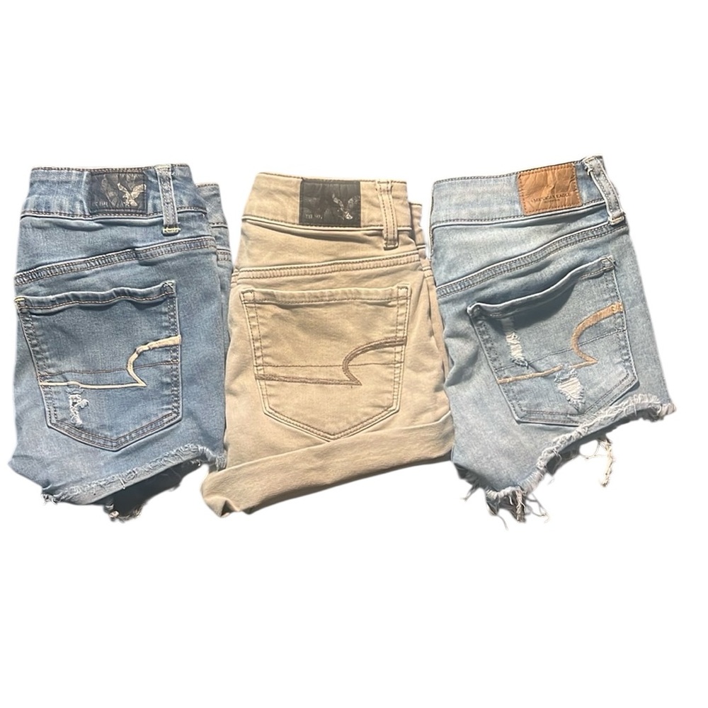 3 American Eagle Women’s jean shorts
